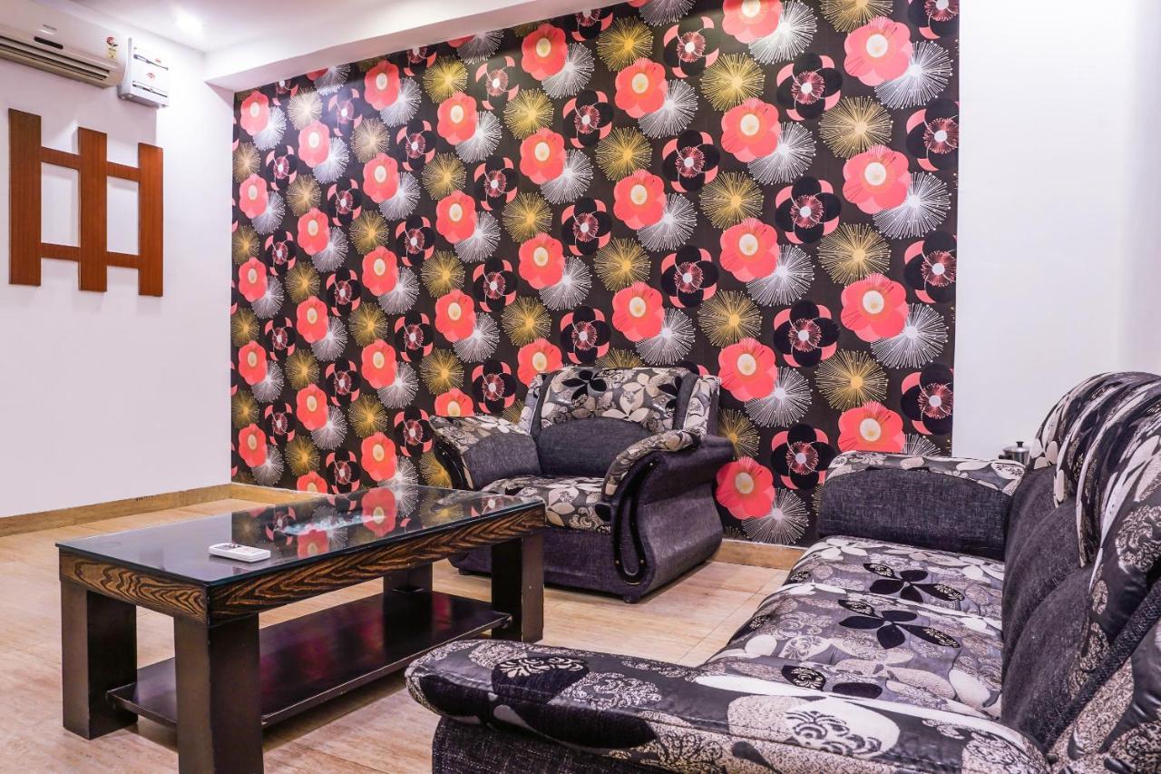 Oyo 18895 Hotel Kartikay Grand Hisār Екстериор снимка